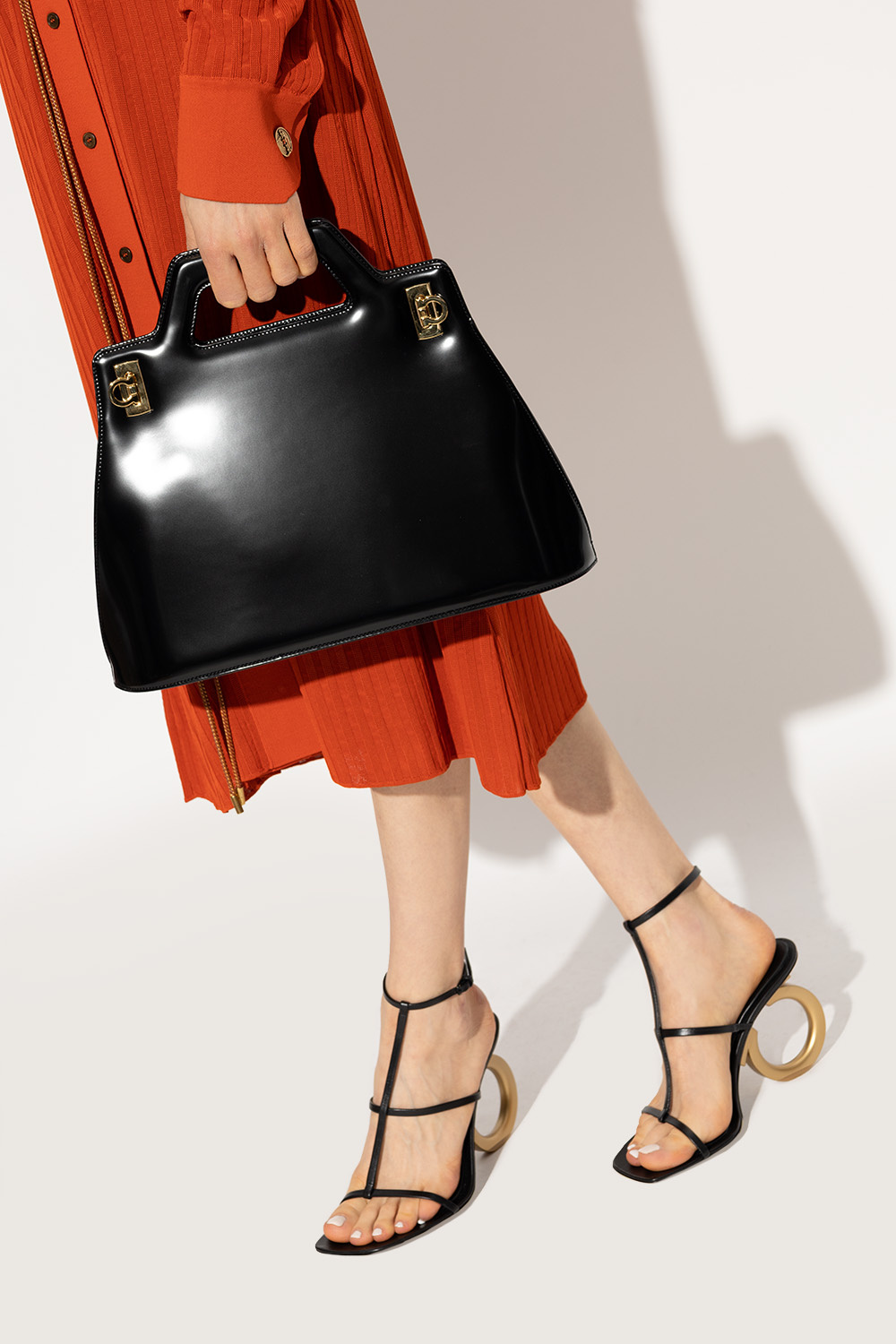 FERRAGAMO 'Wanda Medium' shoulder bag | Women's Bags | Vitkac